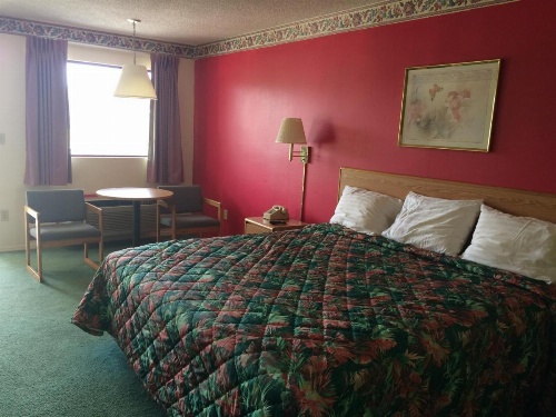 Western Motel - Camilla image 15