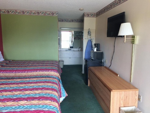 Western Motel - Camilla image 19